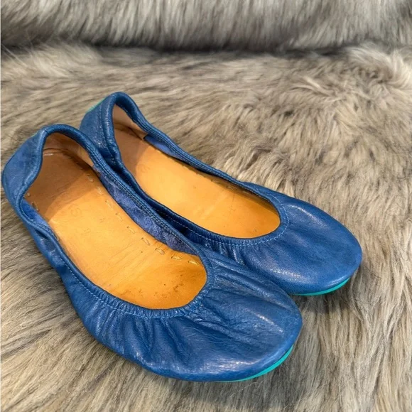 Tieks Blue Leather Flats - Picture 10 of 10